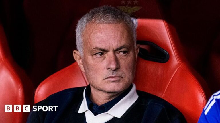 Jose Mourinho: Fenerbahce manager leaves