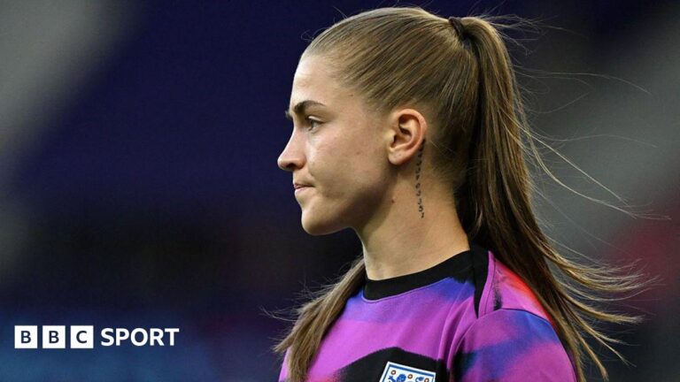 Man Utd in talks with Man City over England midfielder Jess Park