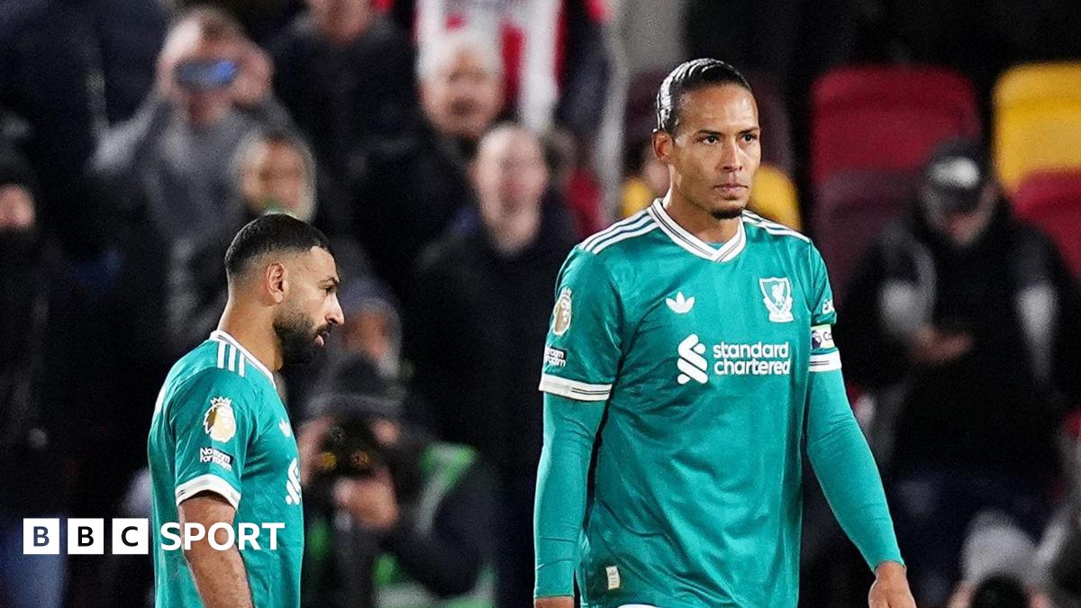 Liverpool: Wayne Rooney says Virgil van Dijk and Mohamed Salah have not shown leadership during struggles