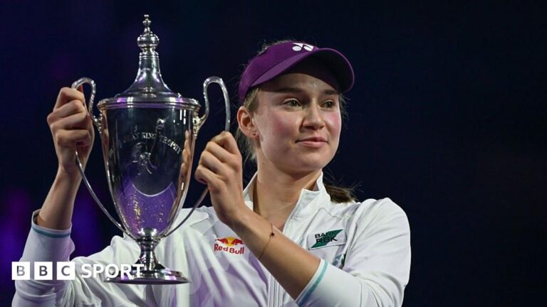 WTA Finals: Why did Elena Rybakina refuse photo with WTA CEO Portia Archer?