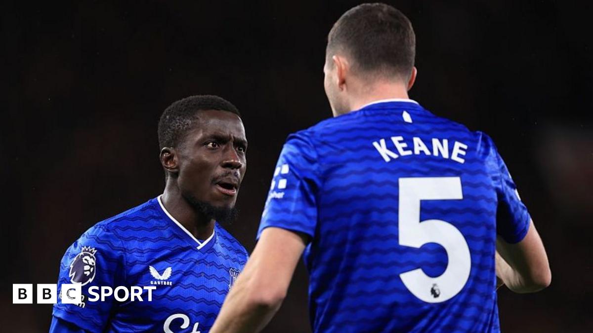 Idrissa Gueye: Everton red card appeal rejected by FA, says David Moyes