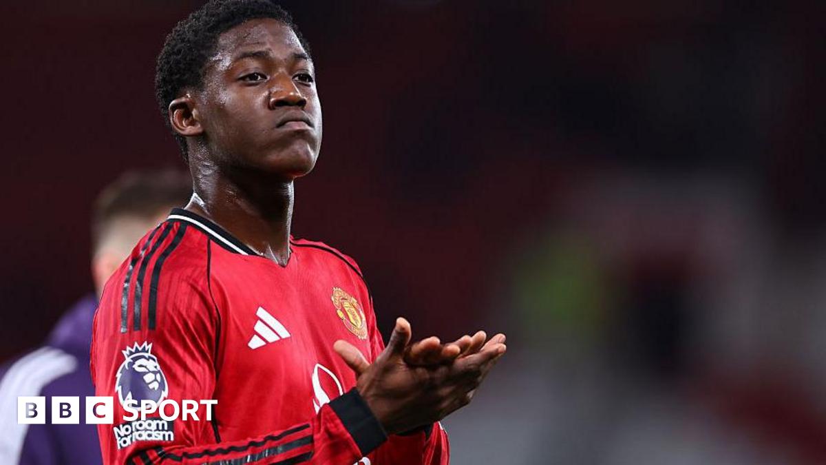 Man Utd midfielder’s half-brother wears ‘Free Kobbie Mainoo’ t-shirt