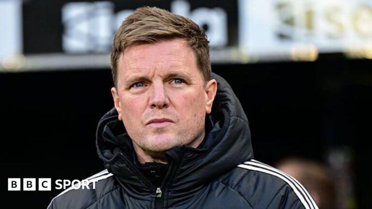 Newcastle: Eddie Howe ‘very happy’ amid after Manchester United link