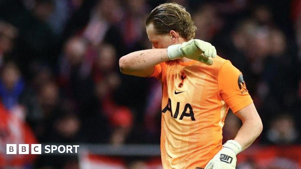 Antonin Kinsky: Spurs replace keeper after conceding three goals inside 15 minutes
