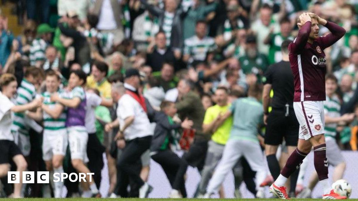 Scotland: Pitch invasions ‘a bad look’ – but Steve Clarke praises Tartan Army