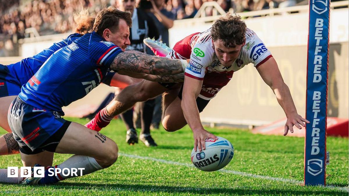 Super League: Wakefield Trinity 10-48 Wigan Warriors