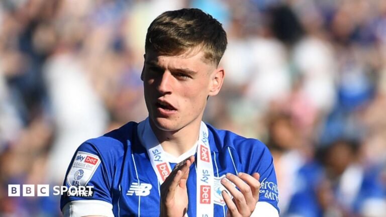 Cardiff City: Bluebirds boosted by Dylan Lawlor return against Charlton in Championship
