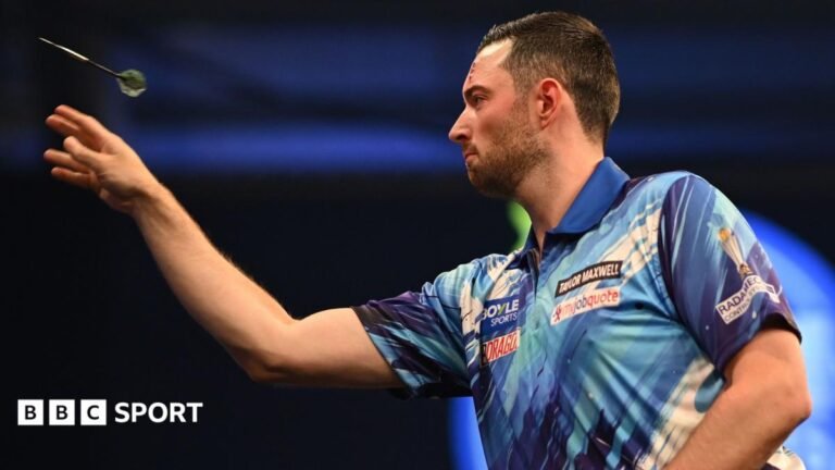 World Grand Prix: Luke Humphries into semi-finals but Gian van Veen is knocked out by James Wade